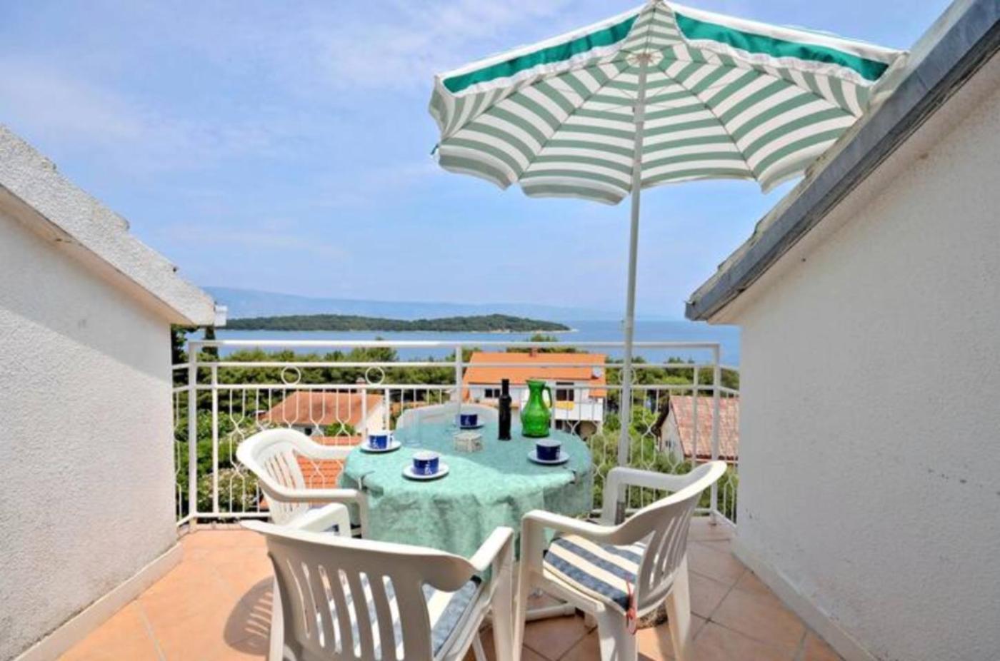 Apartment Bozikovic - Jelsa - Vitarnja Exteriör bild