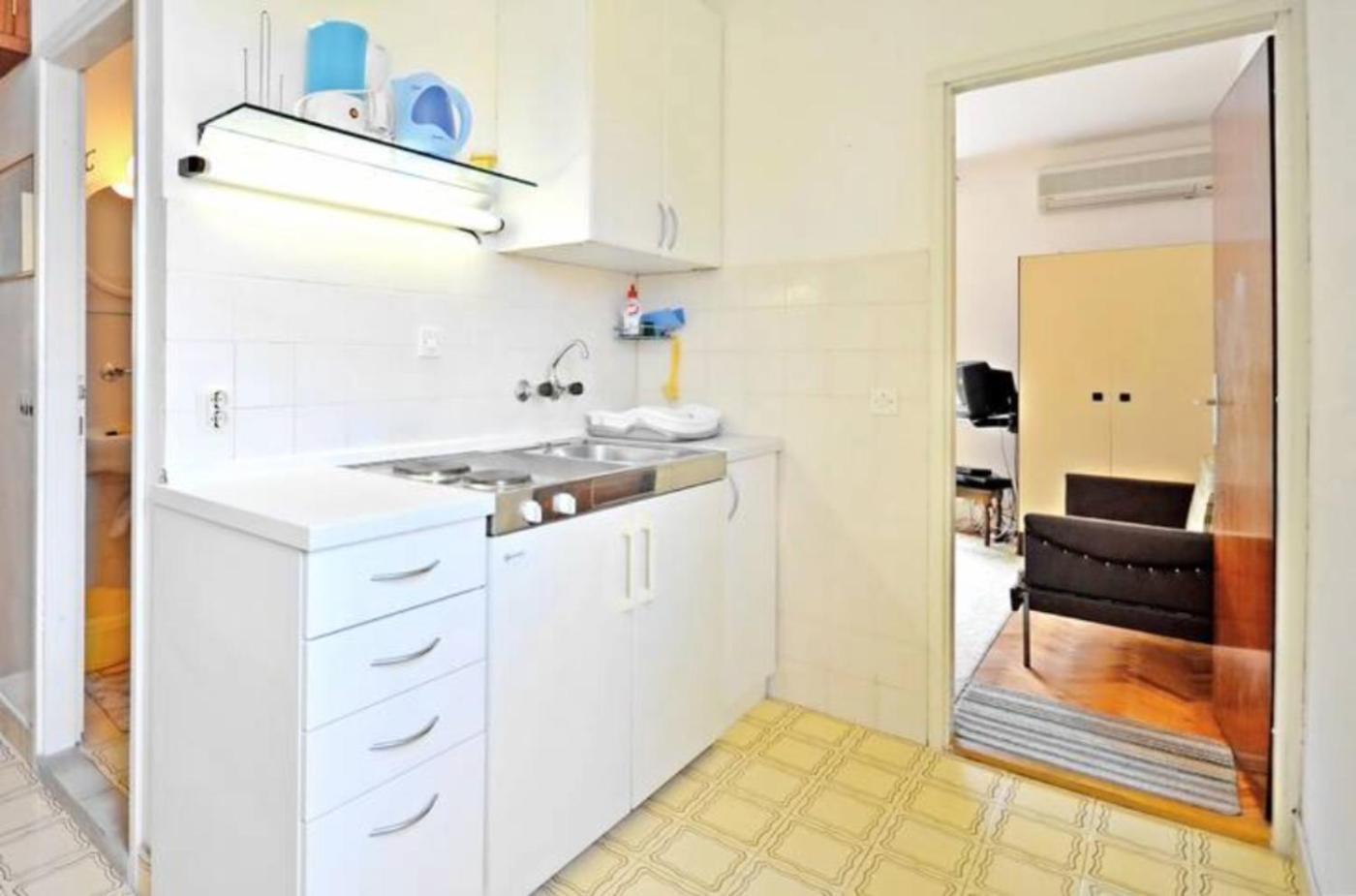 Apartment Bozikovic - Jelsa - Vitarnja Exteriör bild